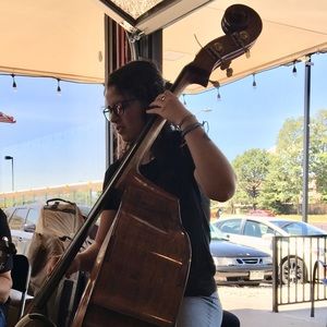 Meet your Posher, Olivia